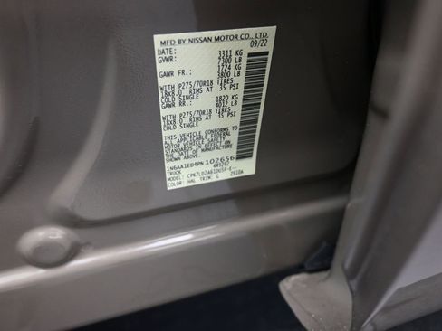 Used 2023 Nissan Titan PRO-4X w/ Pro-4x Convenience Package image 19