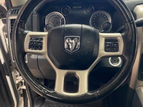 Used 2018 RAM 2500 Laramie w/ Convenience Group AWD/4WD image 19
