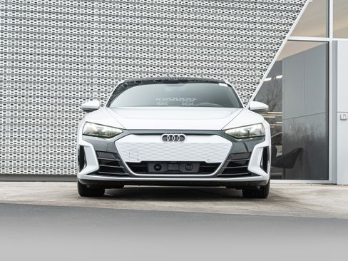 Used 2023 Audi e-tron GT Prestige w/ Prestige Package image 43