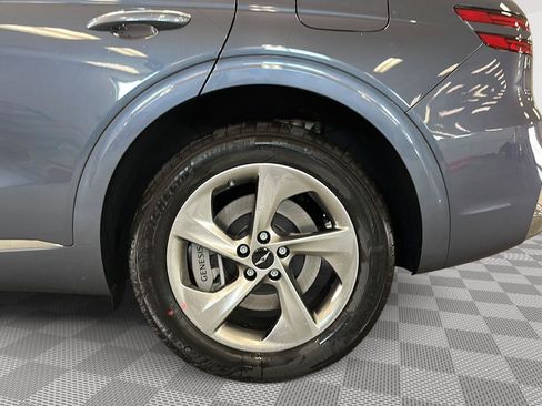 Used 2026 Genesis GV70 2.5T Select AWD/4WD image 10