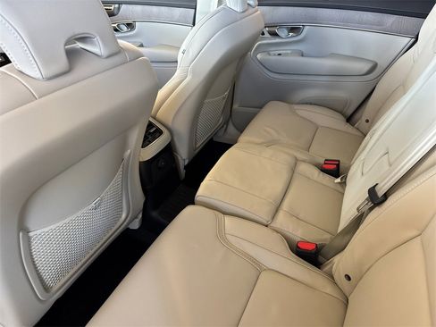 New 2026 Volvo XC90 T8 Ultra image 11