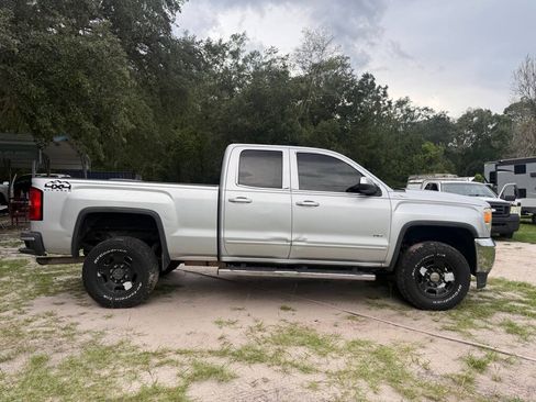 Used 2015 GMC Sierra 2500 SLE AWD/4WD image 4