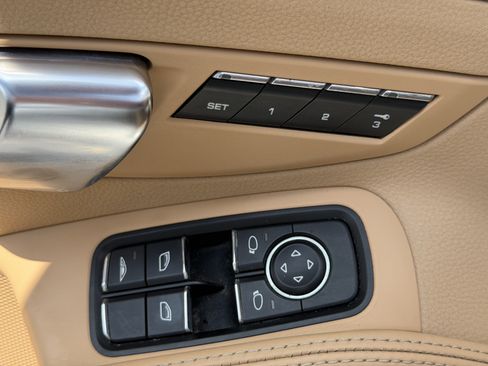 Used 2012 Porsche 911 Carrera S RWD image 19