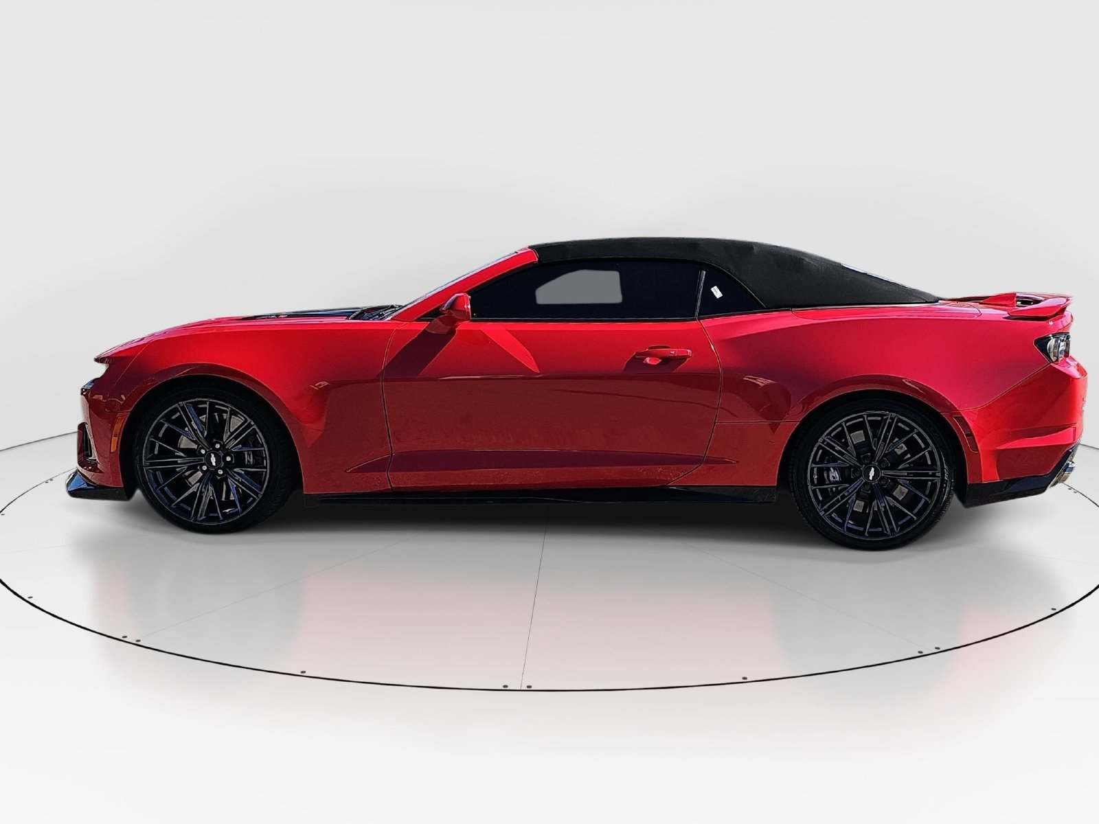 Used 2019 Chevrolet Camaro ZL1 RWD image 8