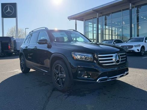 New 2026 Mercedes-Benz GLB 250 4MATIC image 1