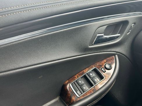 Used 2014 Chevrolet Impala LT w/ Convenience Package FWD image 25