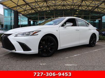 Used 2022 Lexus ES 350 F Sport w/ Accessory Package 2