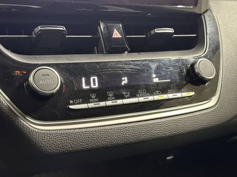 Used 2024 Toyota Corolla LE FWD image 16