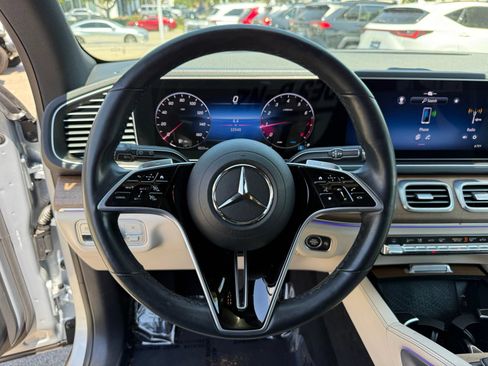 Used 2024 Mercedes-Benz GLE 350 4MATIC image 31