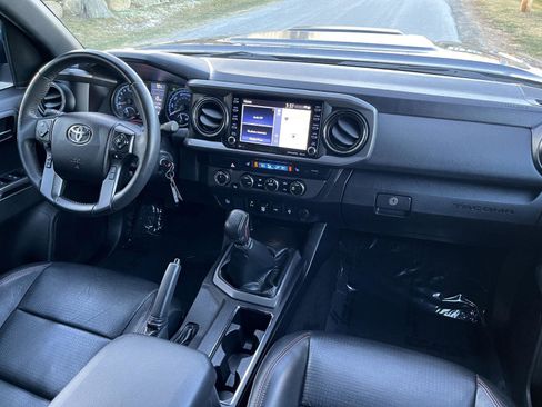 Used 2021 Toyota Tacoma TRD Pro image 9