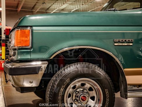 Used 1988 Ford Bronco AWD/4WD image 30