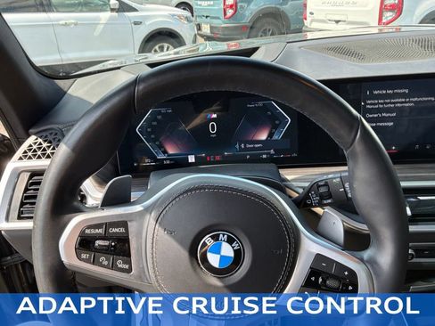 Used 2024 BMW X7 xDrive40i w/ M Sport Package AWD/4WD image 11