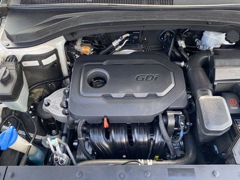 Used 2019 Hyundai Santa Fe Limited image 25