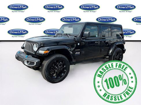 Used 2024 Jeep Wrangler Unlimited Sahara AWD/4WD image 3