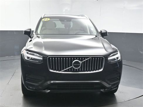 Used 2021 Volvo XC90 T5 Momentum w/ Climate Package image 3