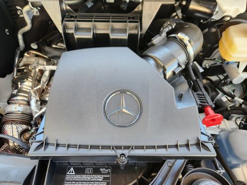 Used 2025 Mercedes-Benz Sprinter 3500 image 23