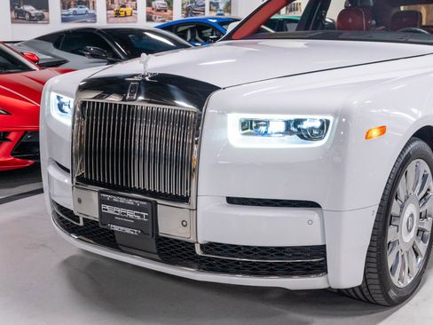 Used 2019 Rolls-Royce Phantom Sedan RWD image 70