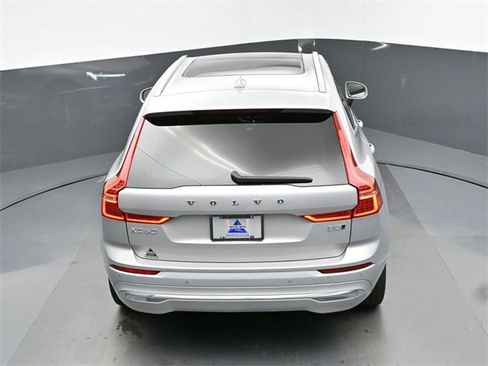 Used 2022 Volvo XC60 B5 Inscription w/ Advanced Package image 49