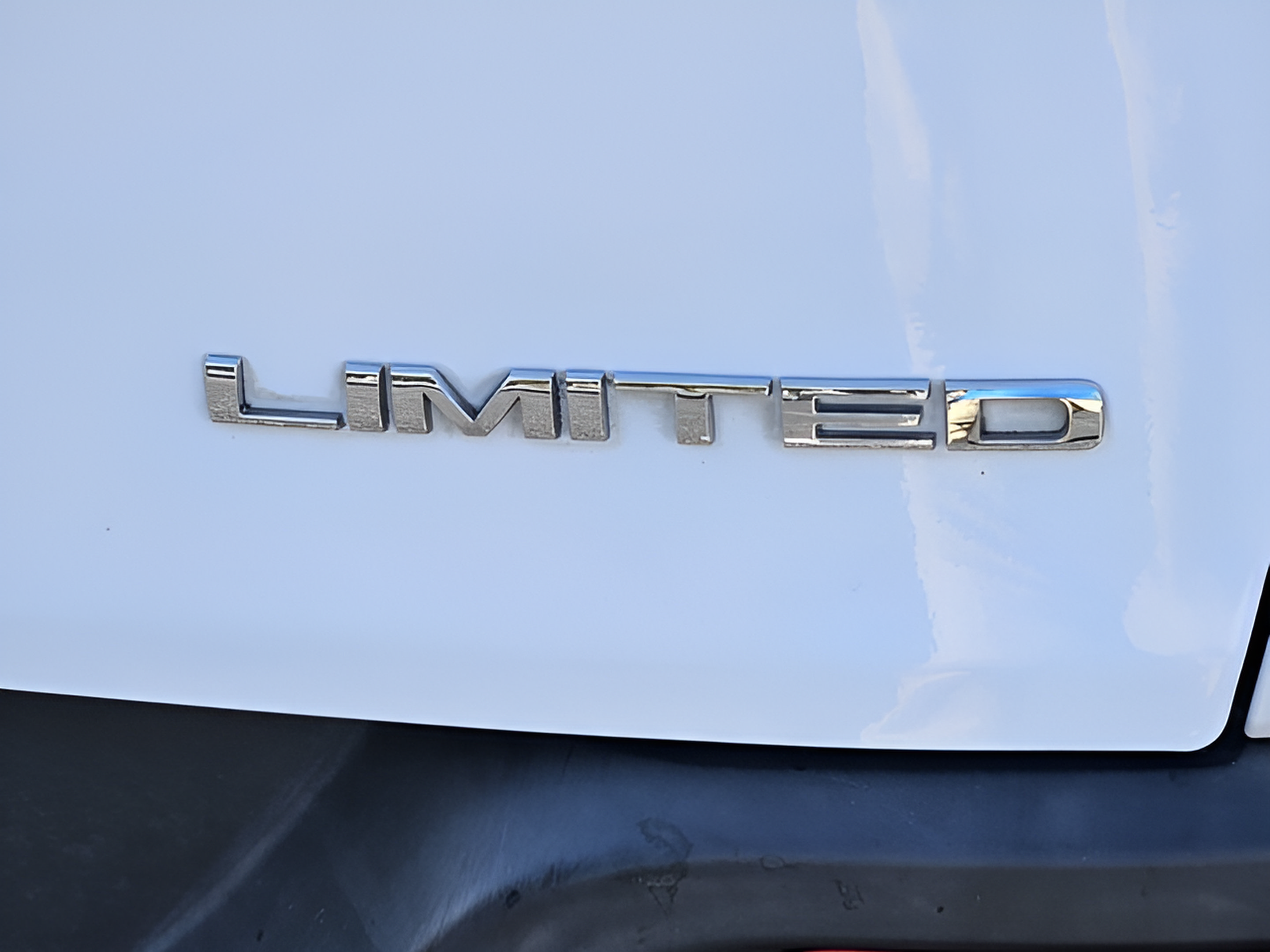 Used 2014 Jeep Cherokee Limited w/ Trailer Tow Group FWD image 28