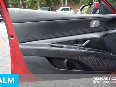 Used 2024 Hyundai Elantra SEL FWD image 10