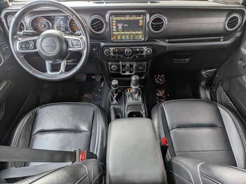 Used 2021 Jeep Wrangler Unlimited Sahara w/ Uconnect 4C Nav & Sound Group AWD/4WD image 18