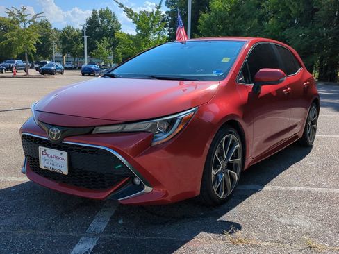Used 2019 Toyota Corolla XSE FWD image 8
