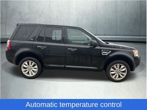 Used 2012 Land Rover LR2 HSE image 4