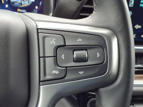 Used 2025 Chevrolet Silverado 1500 LT AWD/4WD image 16