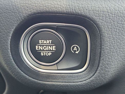 Used 2026 Mercedes-Benz GLE 450 4MATIC Coupe image 17