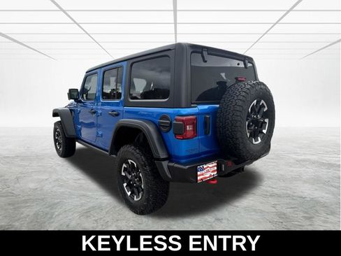 Used 2025 Jeep Wrangler Unlimited Rubicon AWD/4WD image 7