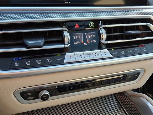 Certified 2023 BMW X6 xDrive40i w/ M Sport Package image 16