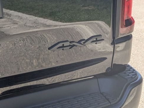 New 2026 RAM 1500 Big Horn AWD/4WD image 14