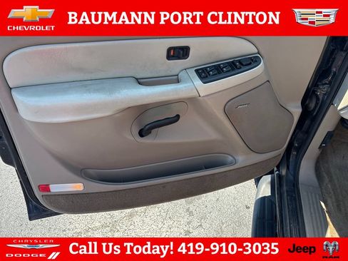 Used 2003 Chevrolet Tahoe LS AWD/4WD image 11
