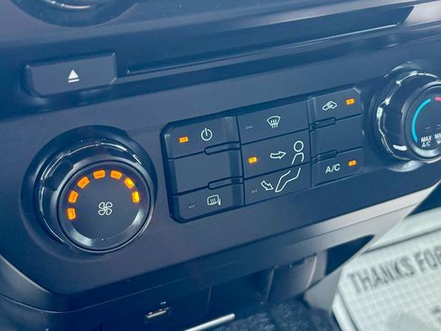 Used 2018 Ford F250 XL w/ Power Equipment Group AWD/4WD image 21