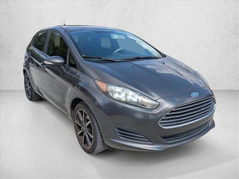 Used 2018 Ford Fiesta SE w/ Cold Weather Package FWD image 4
