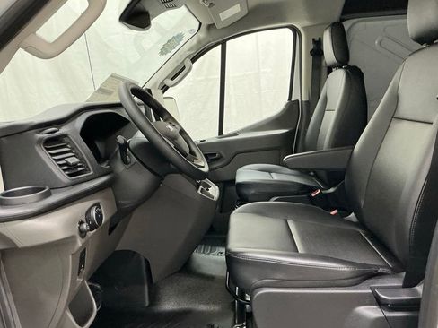 New 2026 Ford Transit 250 Low Roof image 9