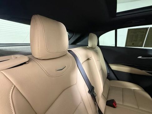 Certified 2025 Cadillac XT4 Premium Luxury w/ Technology Package FWD image 30