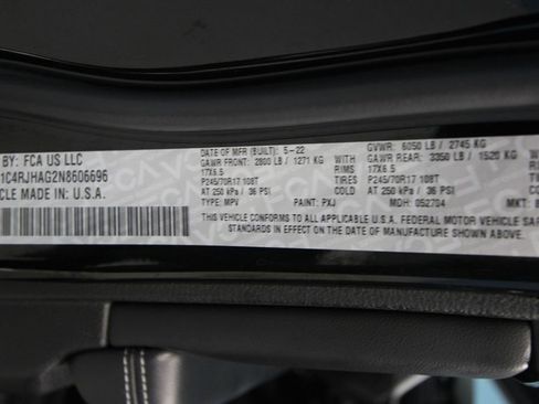 Used 2022 Jeep Grand Cherokee Laredo w/ Luxury Tech Group I image 42