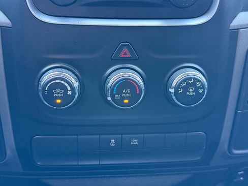 Used 2017 RAM 1500 Express w/ Black Ram 1500 Express Group RWD image 22