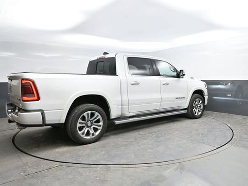 Used 2022 RAM 1500 Limited w/ Body Color Bumper Group AWD/4WD image 8