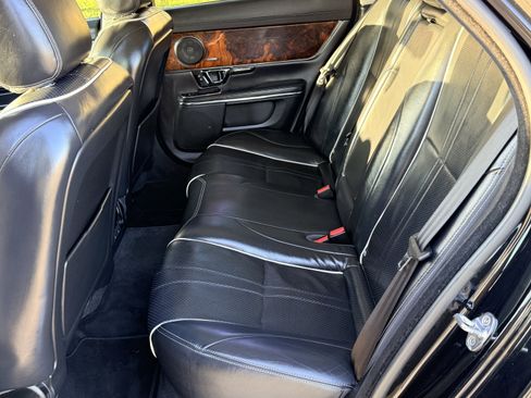 Used 2016 Jaguar XJ R-Sport image 27