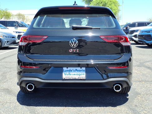 New 2026 Volkswagen GTI SE FWD image 6