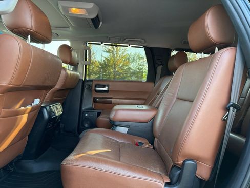 Used 2013 Toyota Sequoia Platinum AWD/4WD image 12