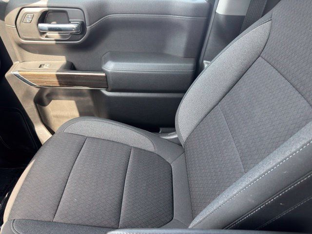 Certified 2022 Chevrolet Silverado 1500 RST AWD/4WD image 22