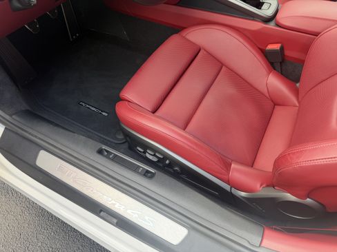 Certified 2023 Porsche 911 Carrera 4S AWD/4WD image 17