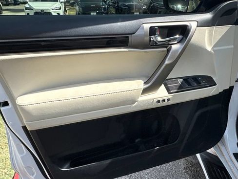 Certified 2020 Lexus GX 460 Premium w/ Premium Package AWD/4WD image 12