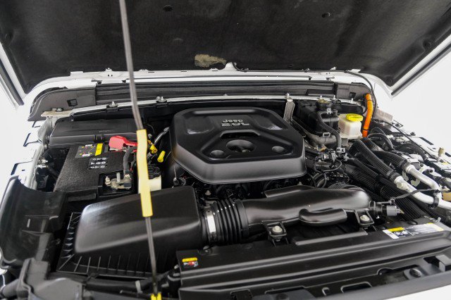 Used 2021 Jeep Wrangler Unlimited Sahara w/ Cold Weather Group AWD/4WD image 52