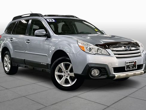 Used 2013 Subaru Outback 2.5i Limited image 2