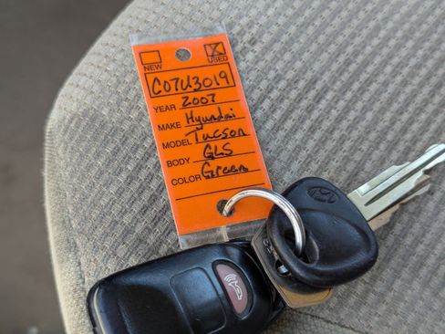 Used 2007 Hyundai Tucson GLS FWD image 11