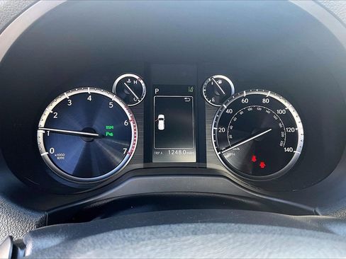 Used 2022 Lexus GX 460 image 19